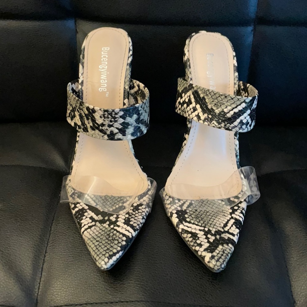 Snake skin imitation leather heeled sandals